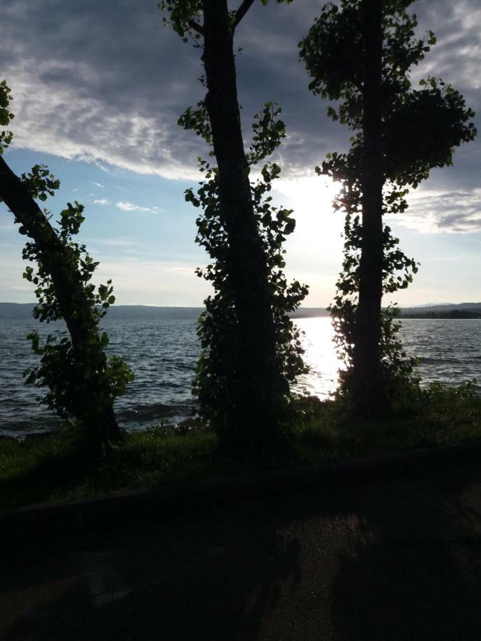 La Piazzetta Apartment Bolsena Luaran gambar