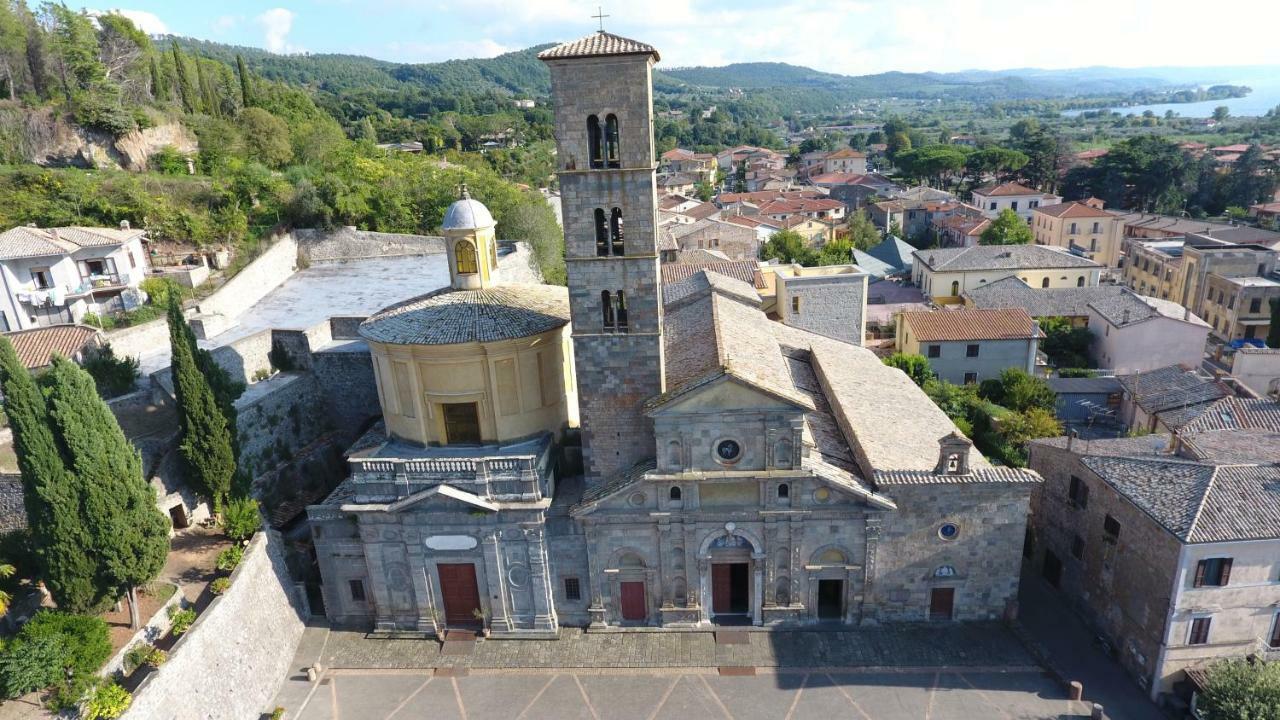 La Piazzetta Apartment Bolsena Luaran gambar