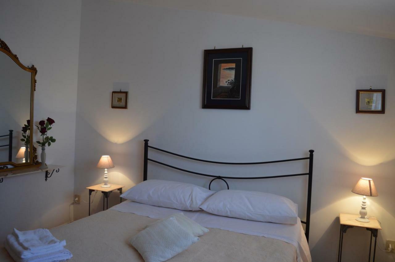 La Piazzetta Apartment Bolsena Luaran gambar